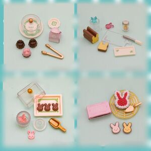 Calico critters / Sylvanian families forest cake shop miniatures.